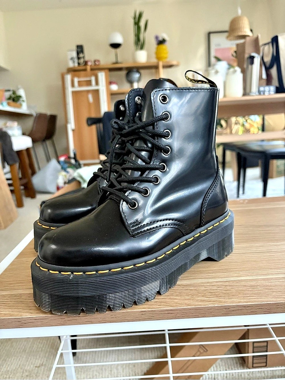 Dr. Martens Jadon Smooth Leather Platform Boots Platform Combat Boots Black US 5